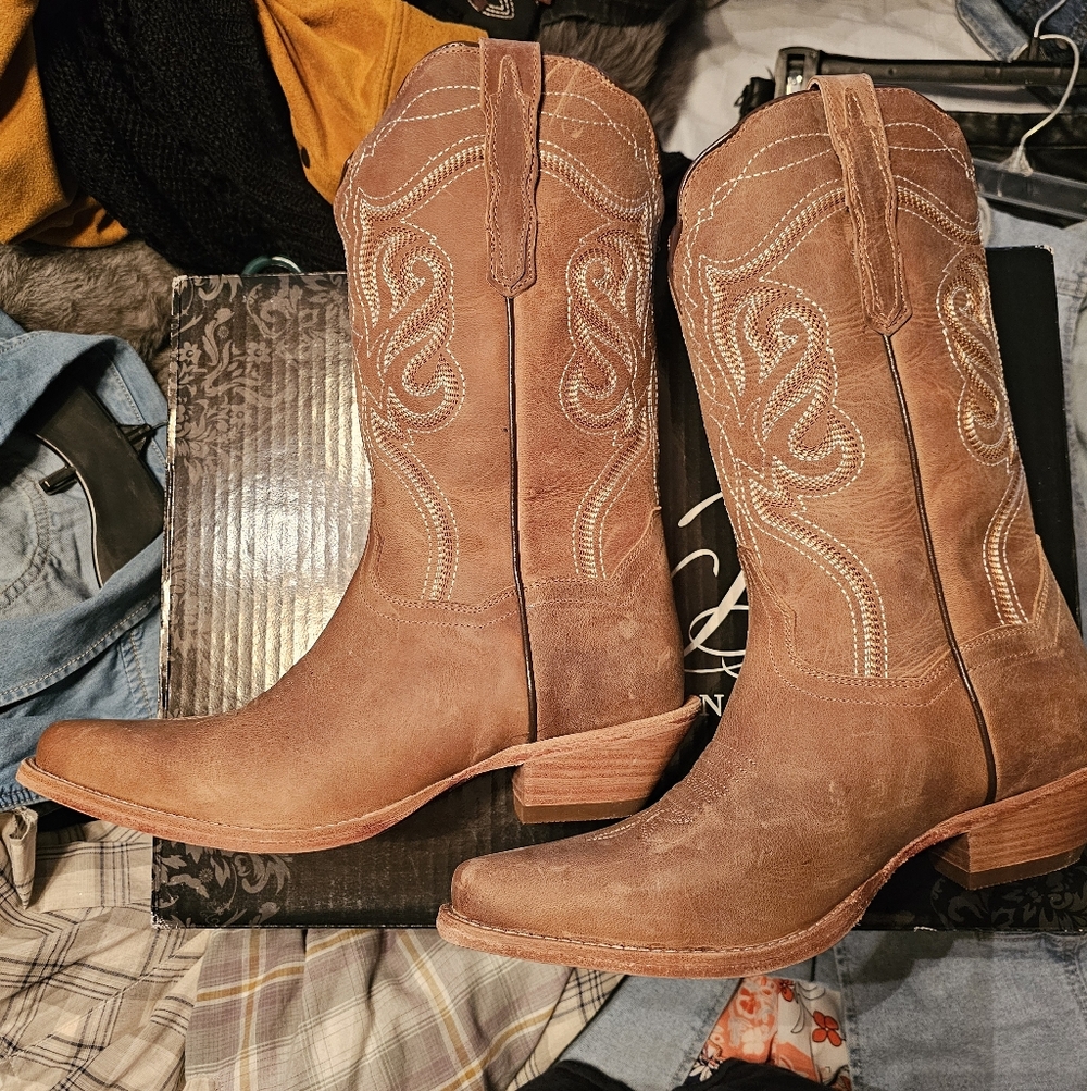 New In Box With Tags Dan Post Women's Western Snip Toe Size 10M